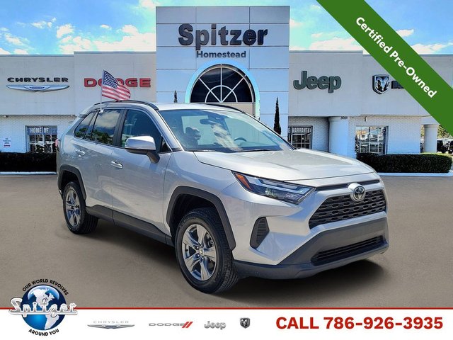 2024 Toyota RAV4 XLE