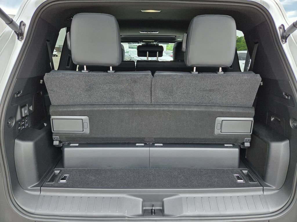 2026 Lexus LX 700h Luxury - Photo 36