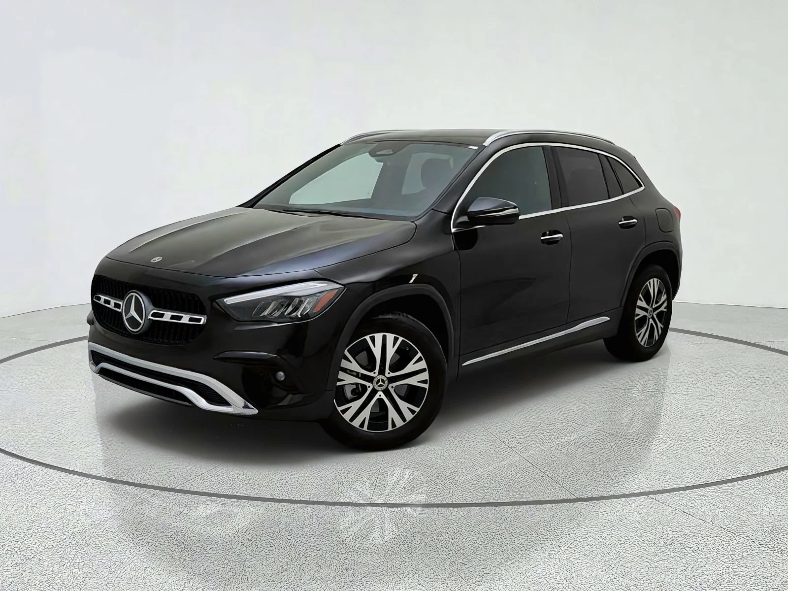 Used 2025 Night Black Mercedes-Benz GLA 250 image 1