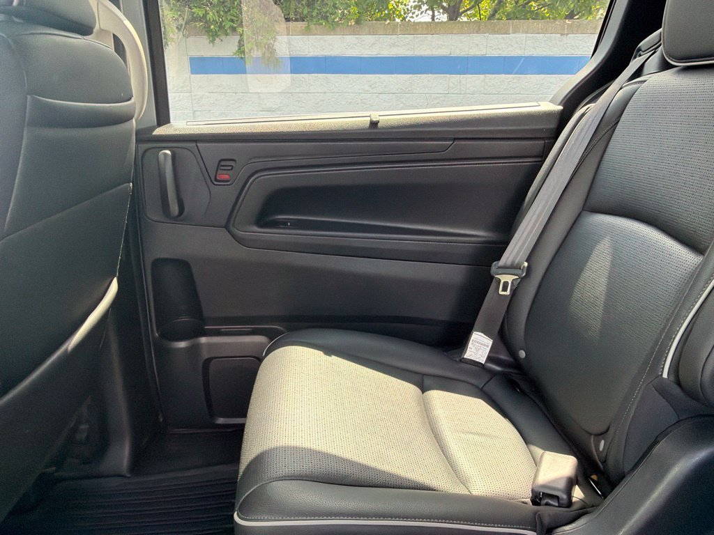 2025 Honda Odyssey Elite - Photo 24
