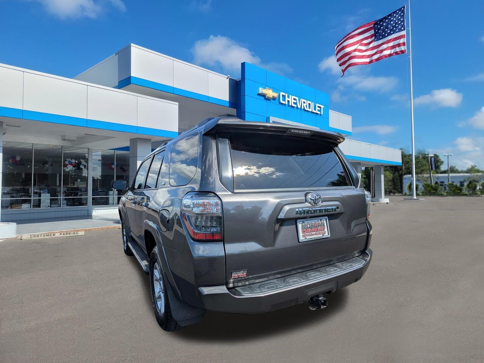 Used 2019 Magnetic Gray Metallic Toyota SR5 image 5