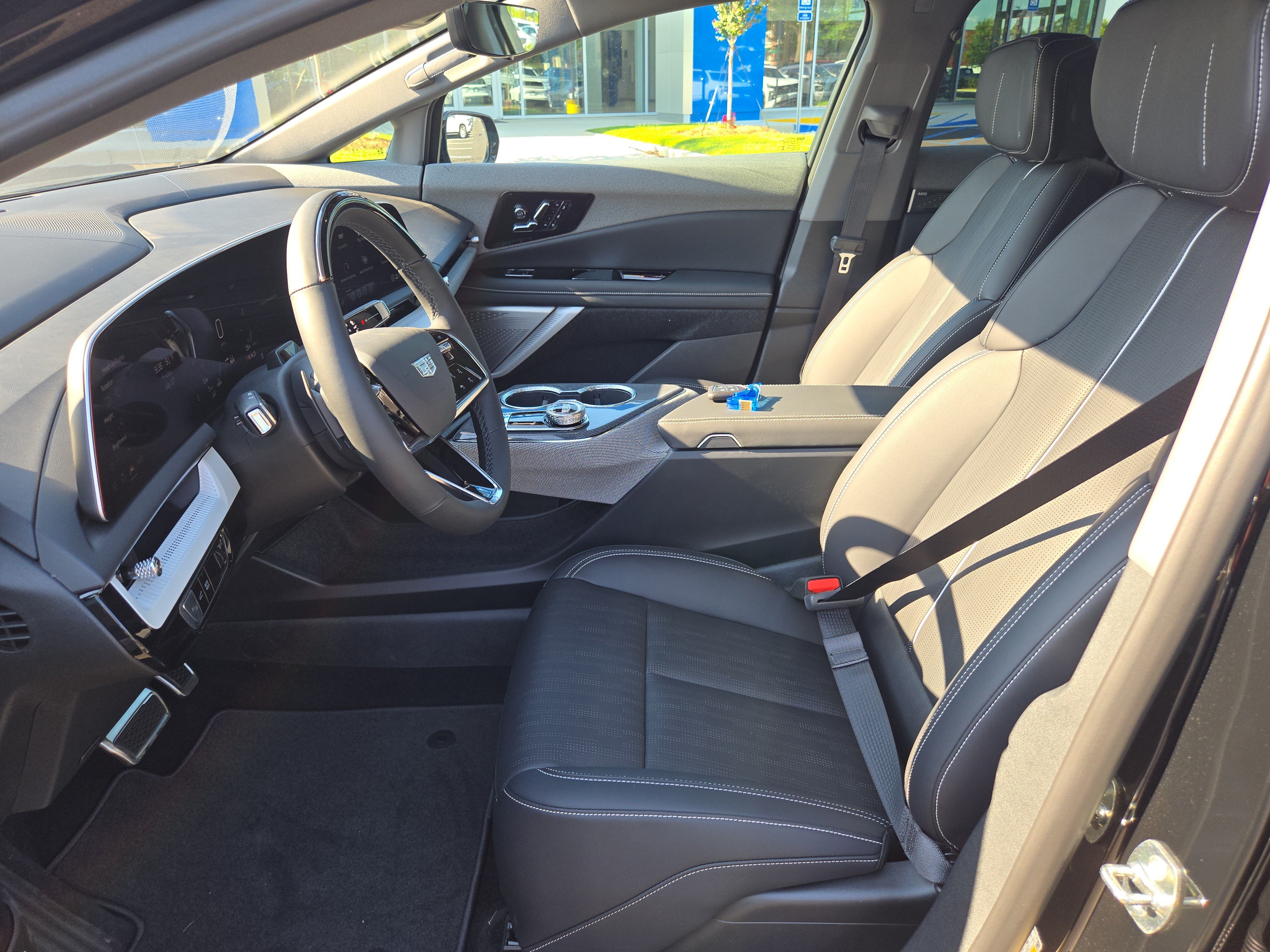 2026 Cadillac OPTIQ Premium Sport - Photo 18