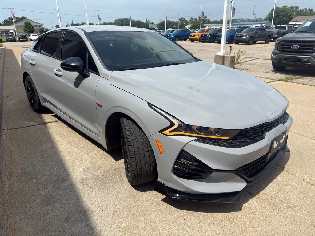 Used 2023 Wolf Gray Kia GT-Line image 4