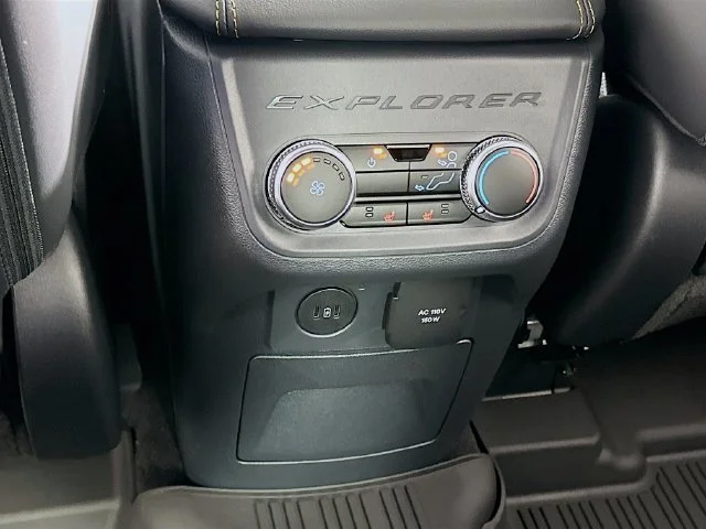 New 2026 White Ford Tremor image 13