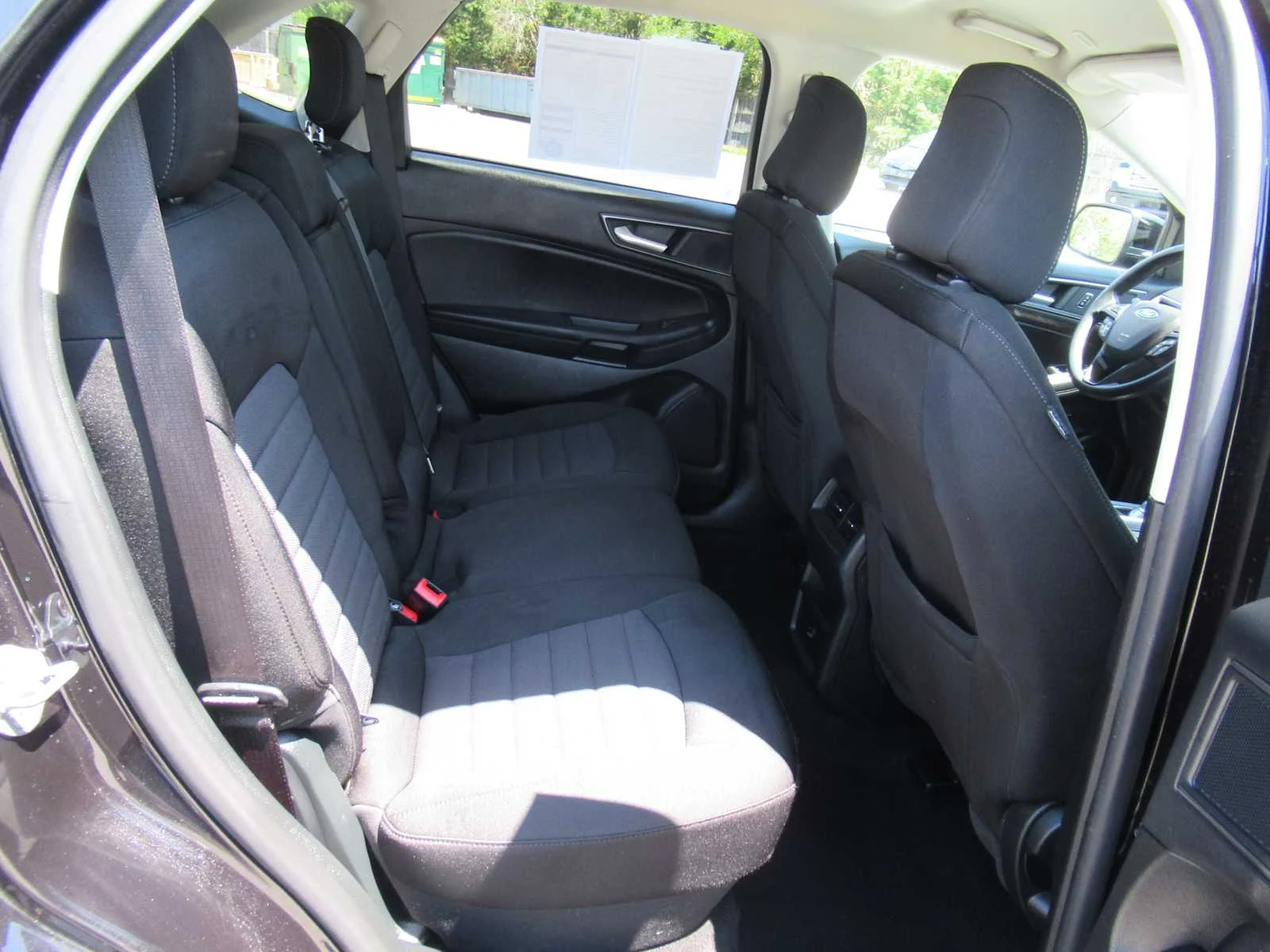 Used 2022 Agate Black Ford SE image 20