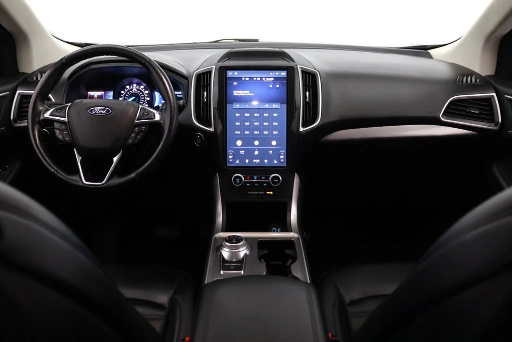 Used 2023 Black Ford SEL image 19
