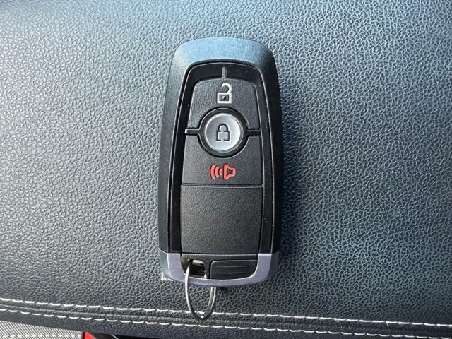 Certified Used 2020 Blue Metallic Ford SE image 26