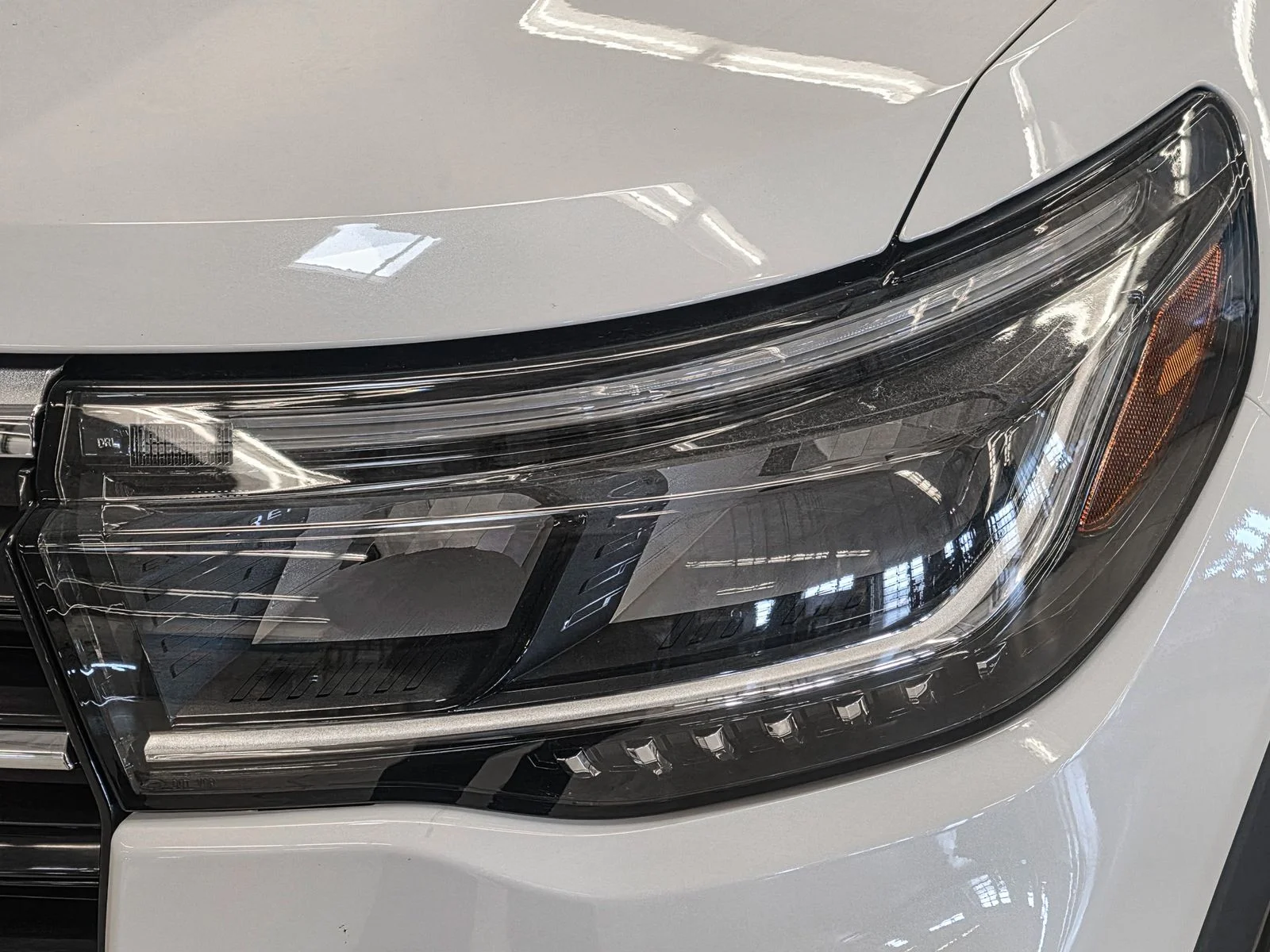 New 2026 Star White Metallic Tri-Coat Ford Active image 15