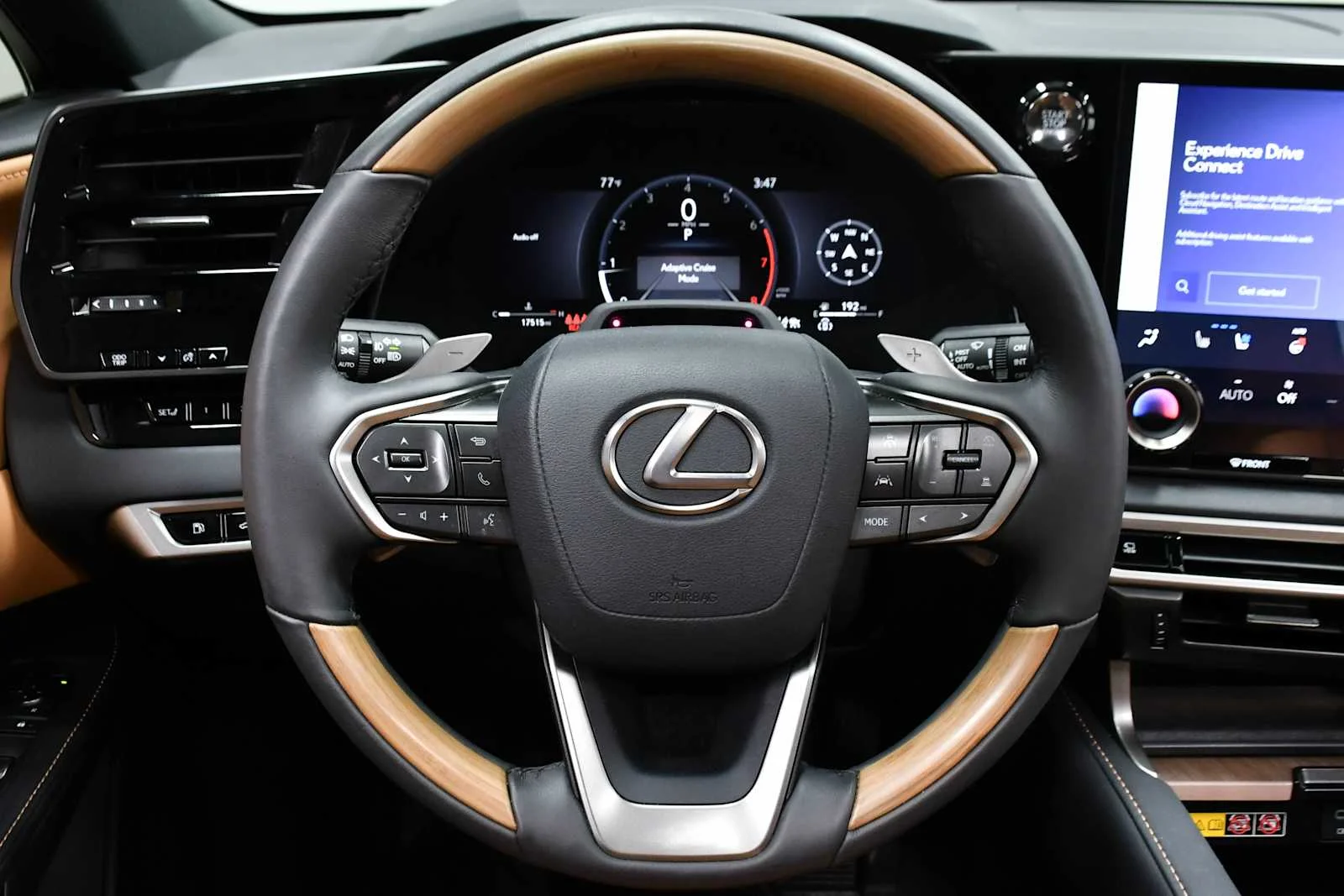 Used 2025 Eminent White Pearl Lexus Premium image 18