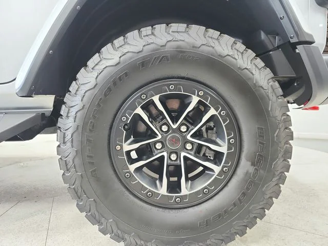 Used 2024 Silver Jeep Rubicon X image 49