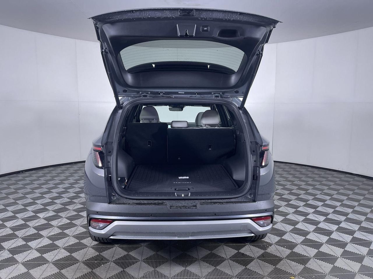 New 2026 Ecotronic Gray Hyundai Limited image 13