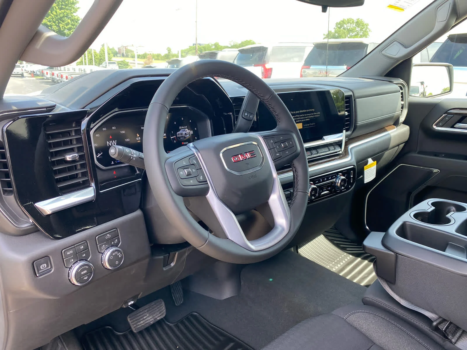 New 2026 Summit White GMC SLE image 8