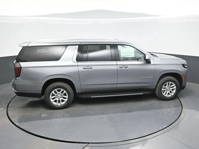2026 Chevrolet Suburban LS - Photo 14