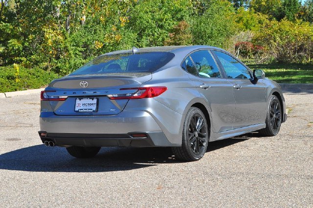 Used 2026  Toyota SE image 3