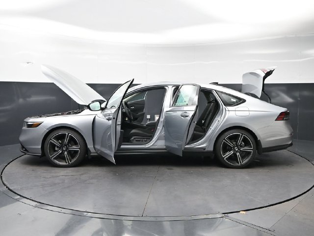 New 2026 Solar Silver Metallic Honda SE image 41