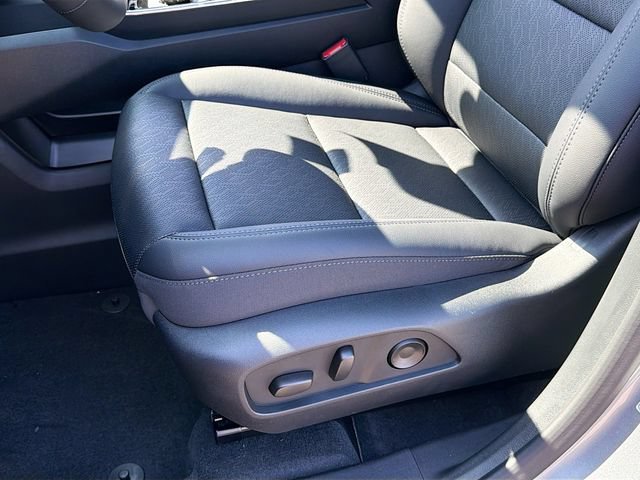 2027 Chevrolet Equinox LT - Photo 21