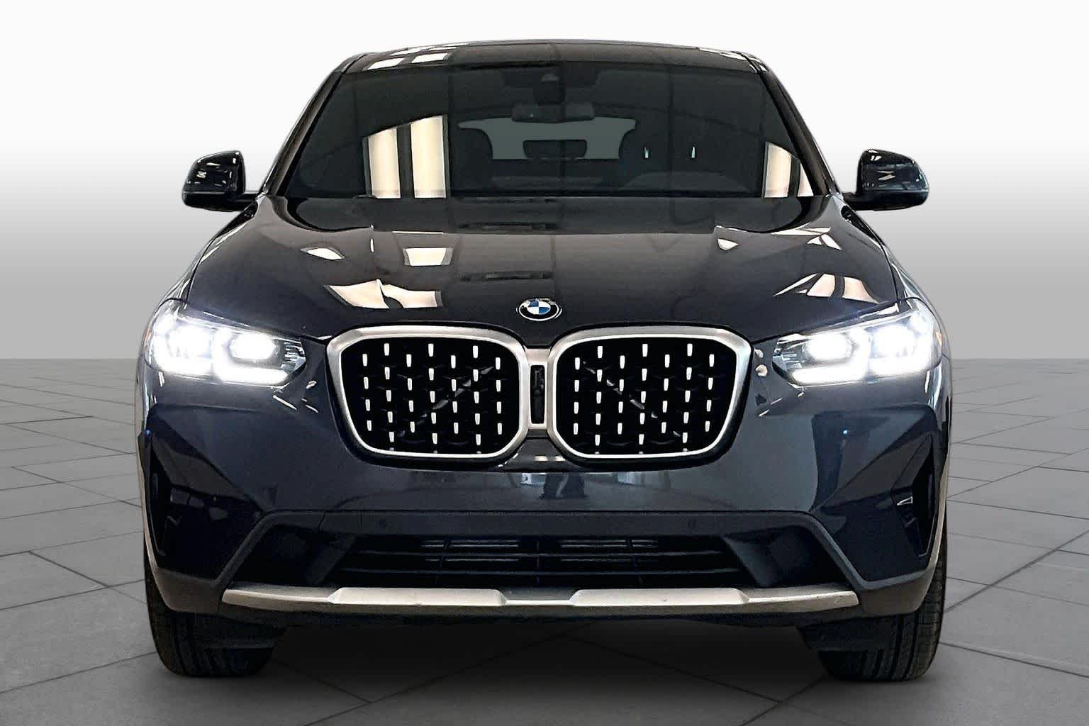 Pre-Owned 2022 BMW X4 XDrive30i