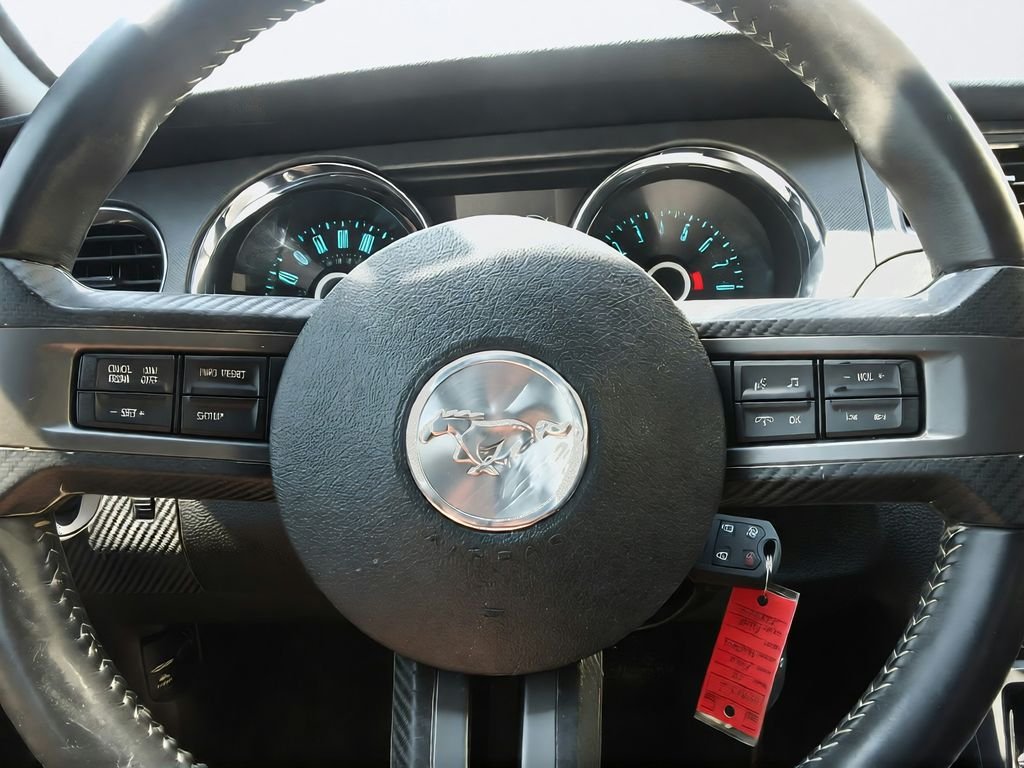 Used 2014 Blue Ford V6 image 23