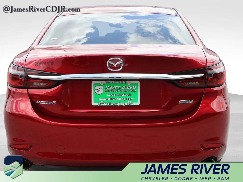 Used 2018 Red Mazda Sport image 4