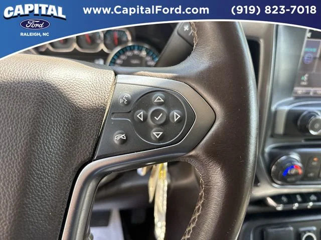 Used 2015  Chevrolet LTZ image 23