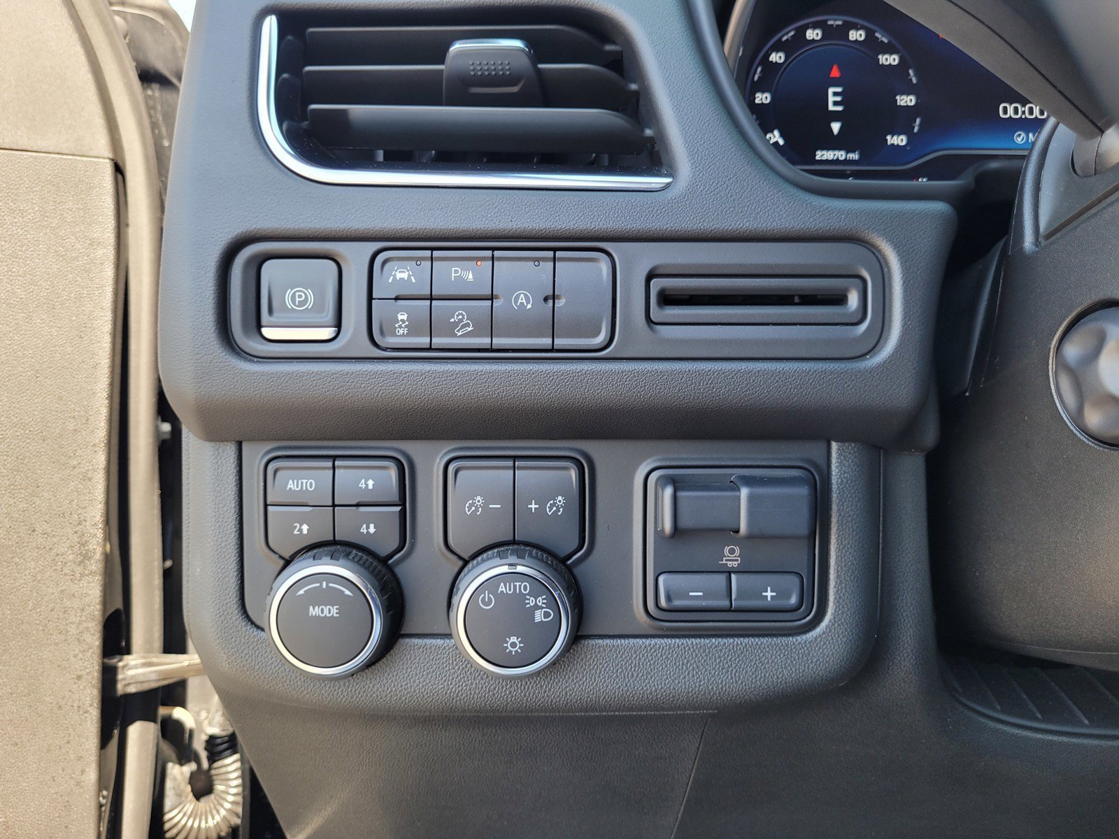 Used 2024 Black Chevrolet Premier image 25