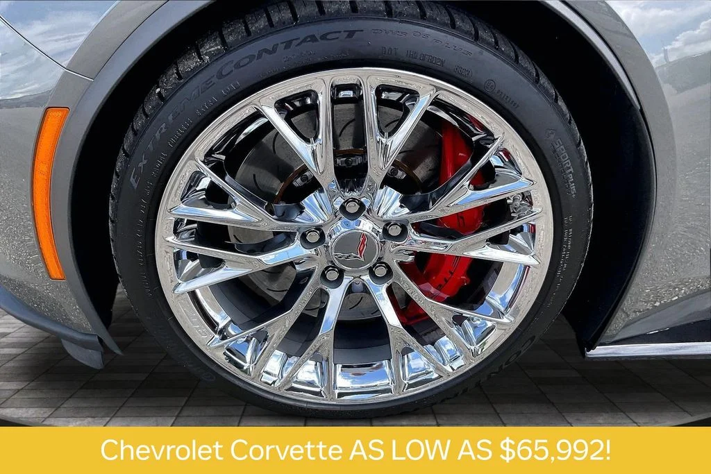 Used 2016 Gray Chevrolet Z06 image 8