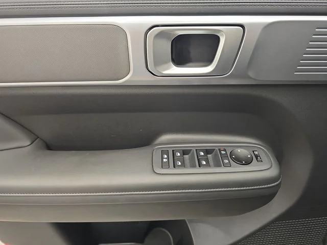 Used 2026 Green Hyundai SEL image 33