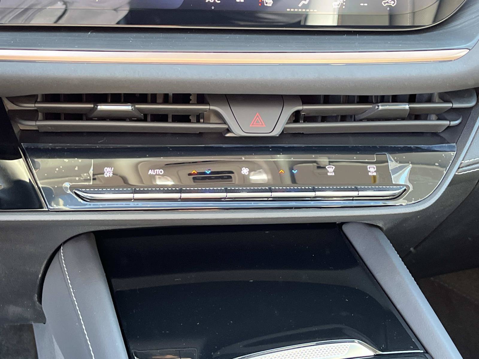 2026 Buick Envision Sport Touring - Photo 28