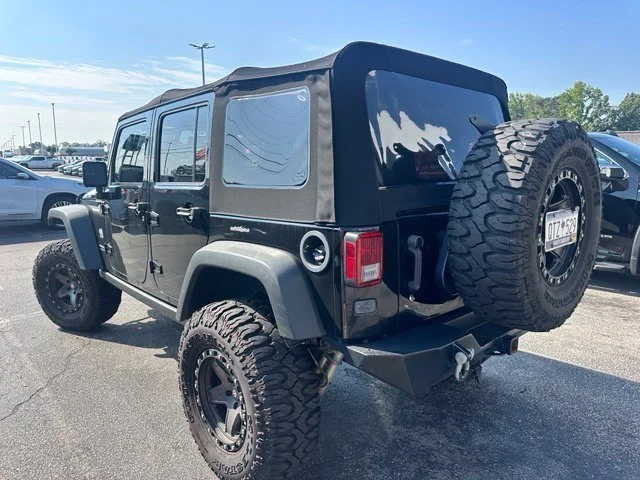 Used 2015 Black Jeep Unlimited Rubicon image 17