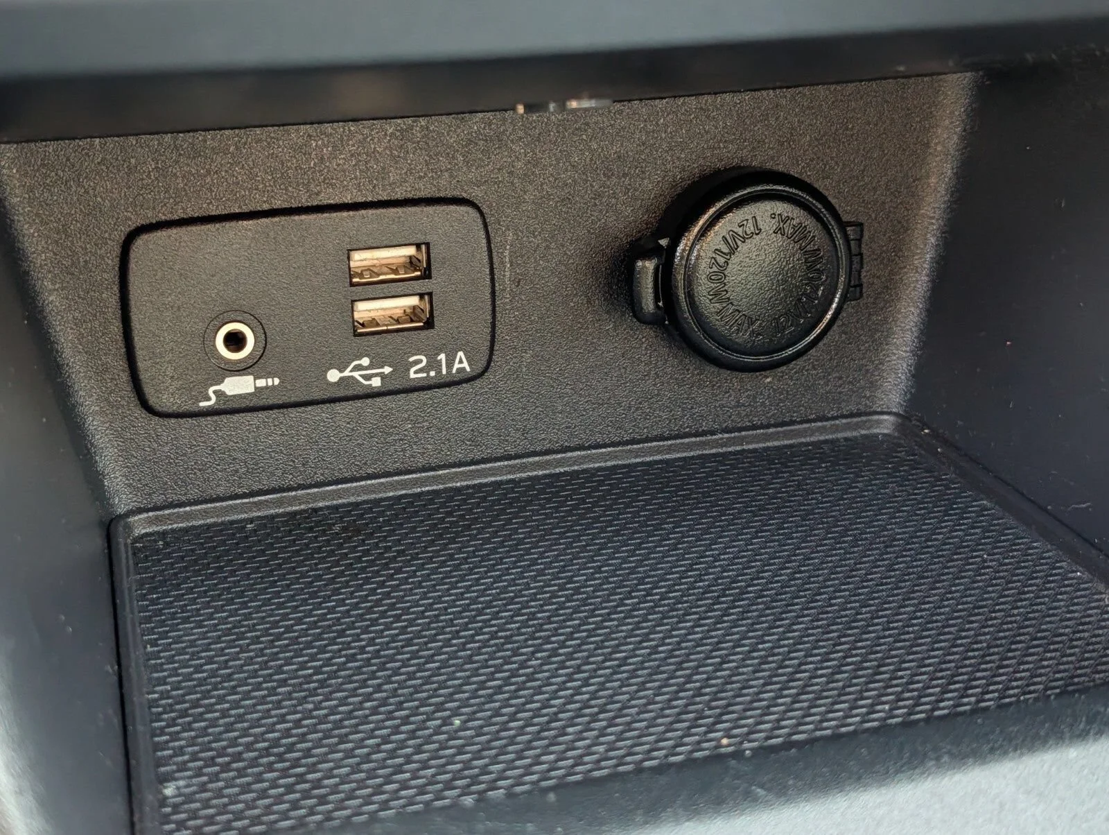 Used 2022 Black Subaru Premium image 11