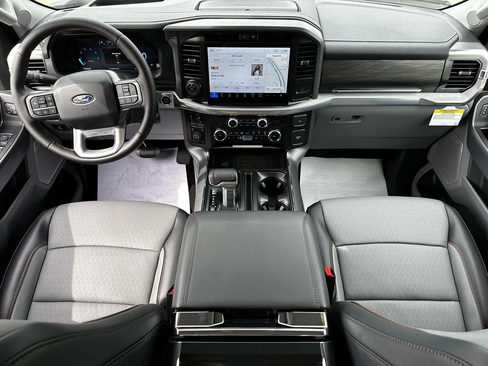2025 Ford F-150 Lariat - Photo 13