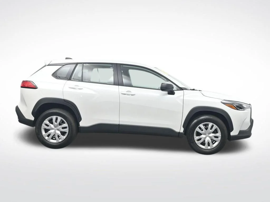Used 2025 Beige Toyota L image 4