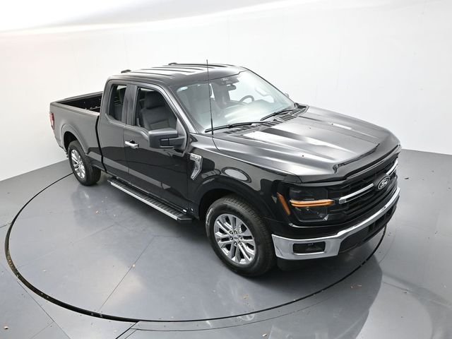 New 2026 Agate Black Metallic Ford XLT image 18