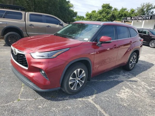 Used 2021 Red Toyota XLE image 2
