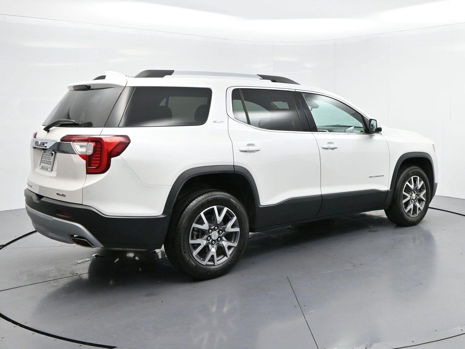 Used 2023 WHITE FROST TRICOAT GMC SLT image 7