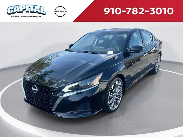 Used 2025 Black Nissan 2.5 SL image 1