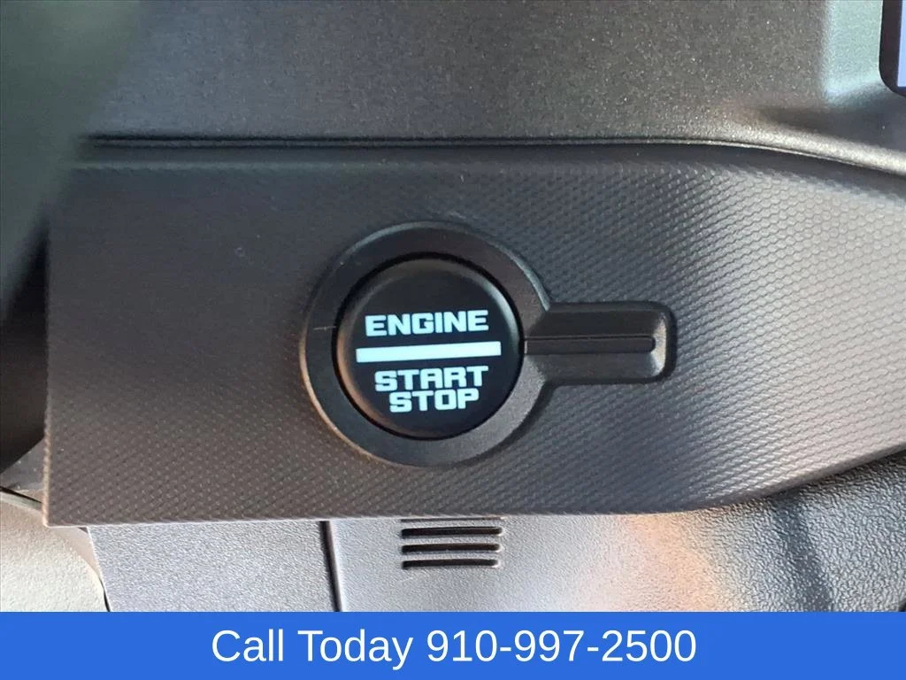 Used 2024 Red Ford Badlands image 22