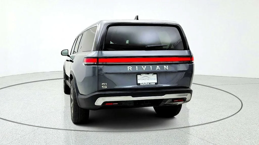 Used 2024 El Cap Granite Rivian Adventure Dual-Motor Large Pack image 6