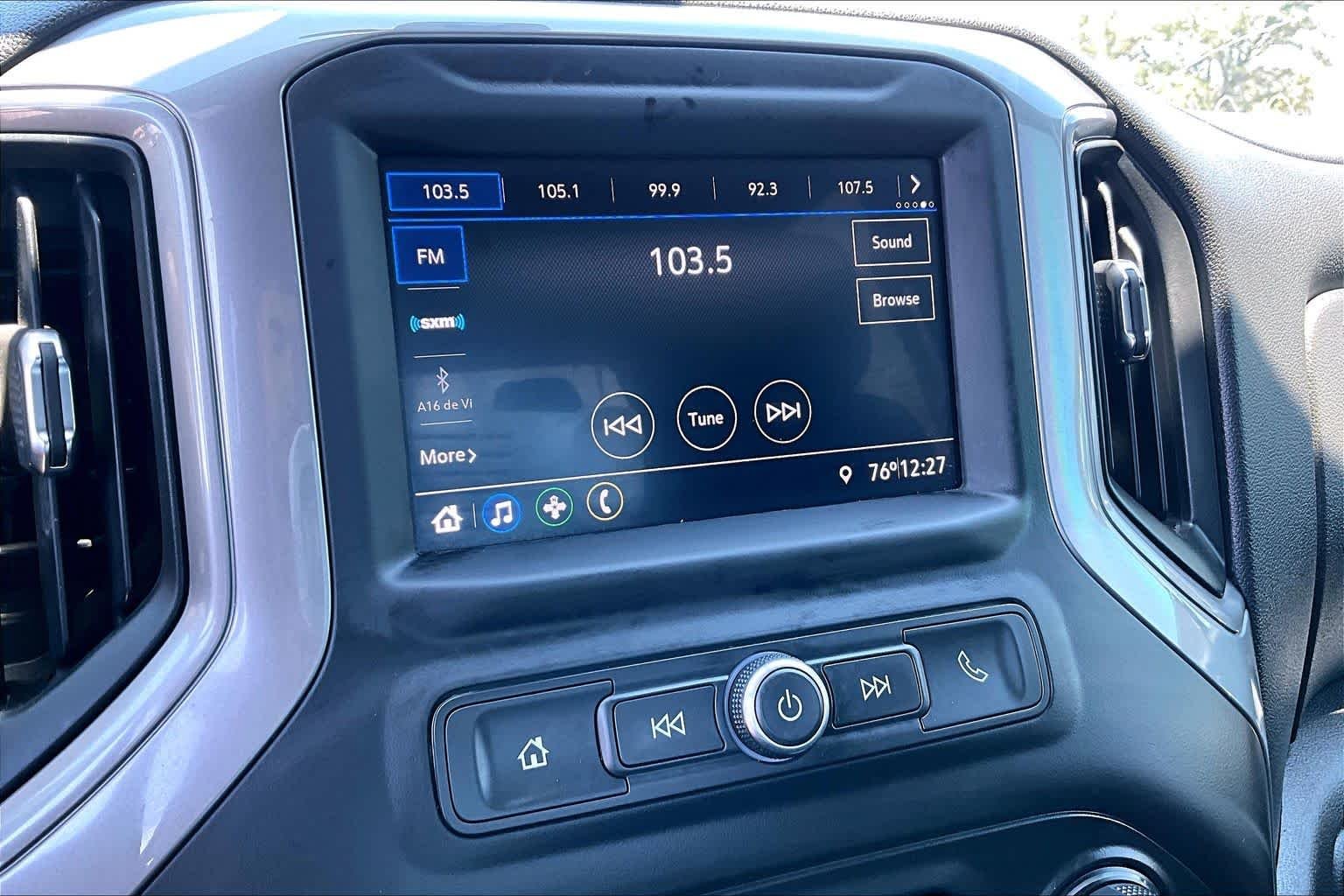 Used 2021 Summit White Chevrolet Custom image 31