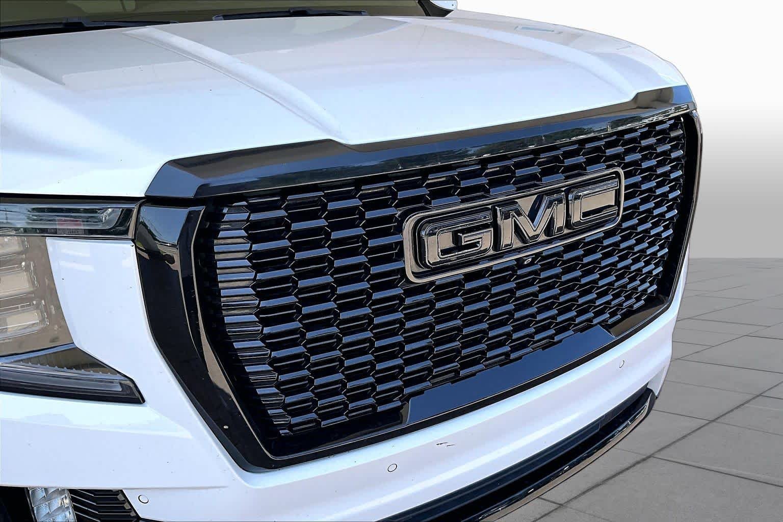 Used 2021 Summit White GMC Denali image 28