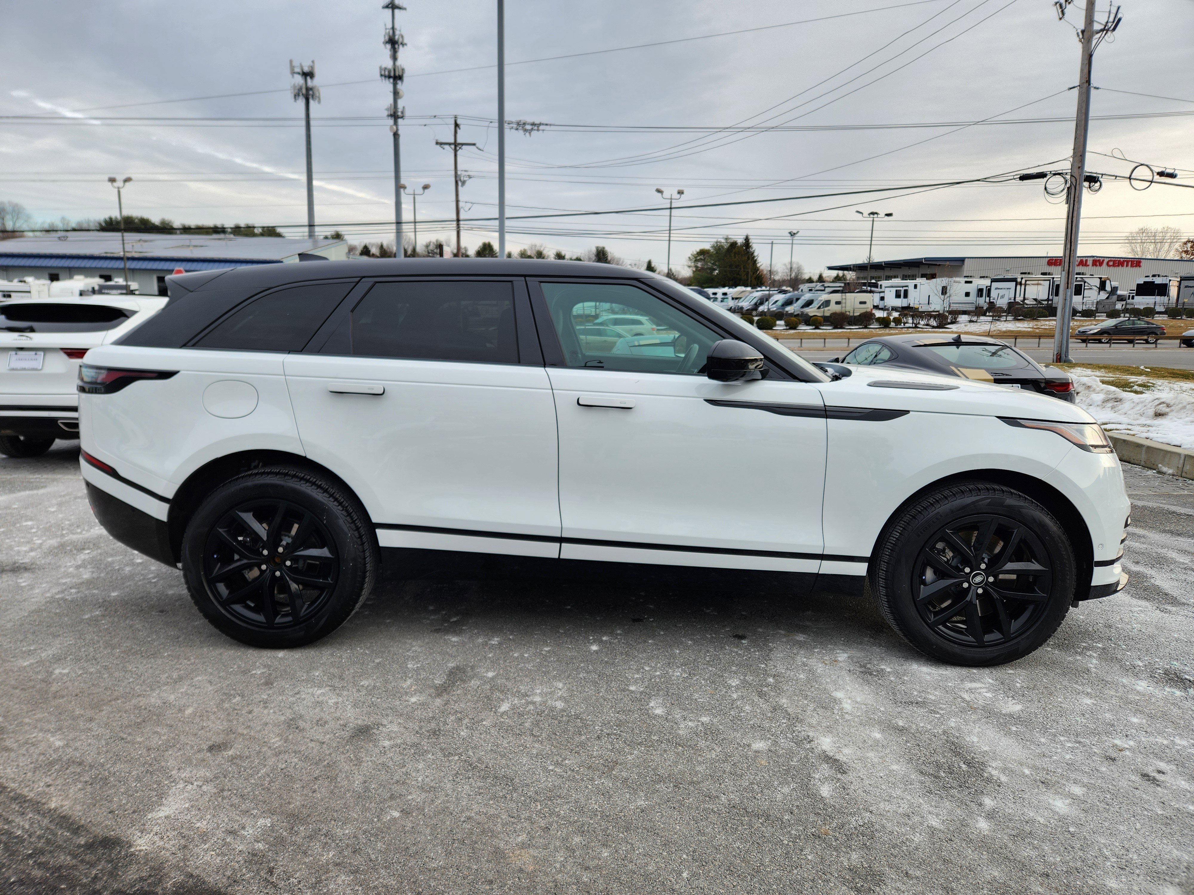 Certified Used 2026 Fuji White Land Rover Dynamic SE image 6