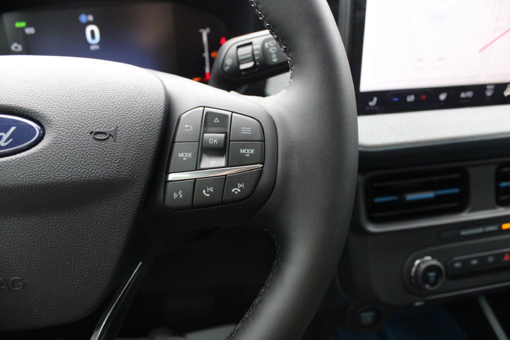 New 2026 Carbonized Gray Metallic Ford XLT image 13
