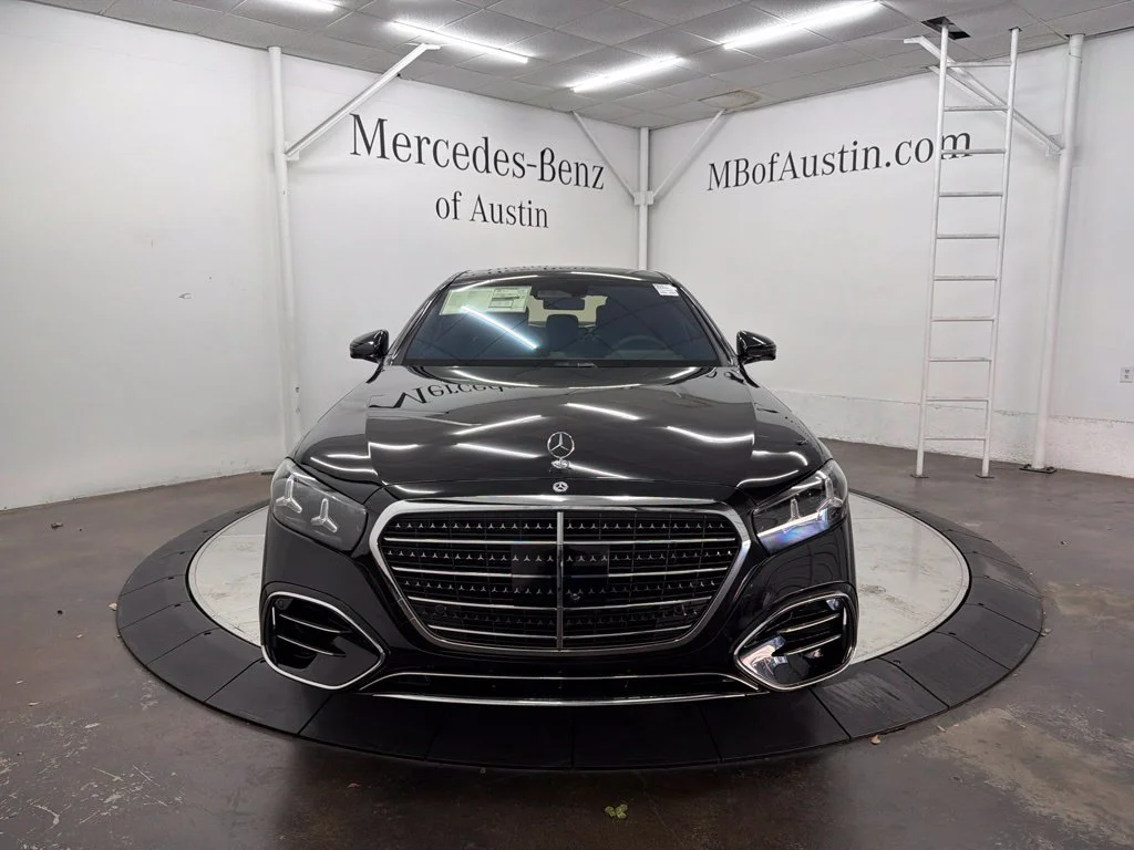 New 2027 Black Mercedes-Benz S 580 image 2