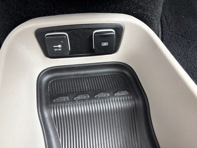 Used 2019 Crystal Metallic Chrysler Touring L Plus image 19