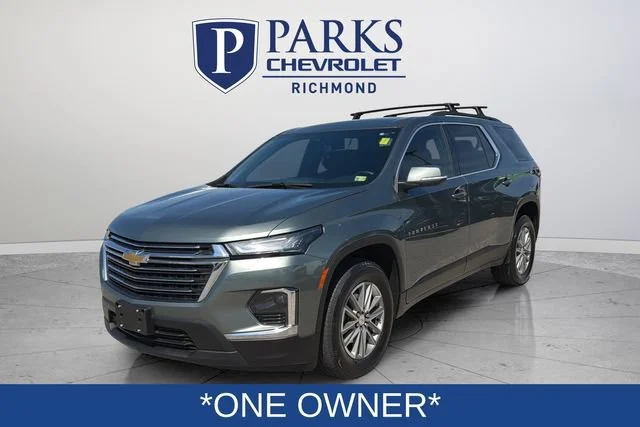 Used 2023 Silver Sage Metallic Chevrolet LT Cloth image 3