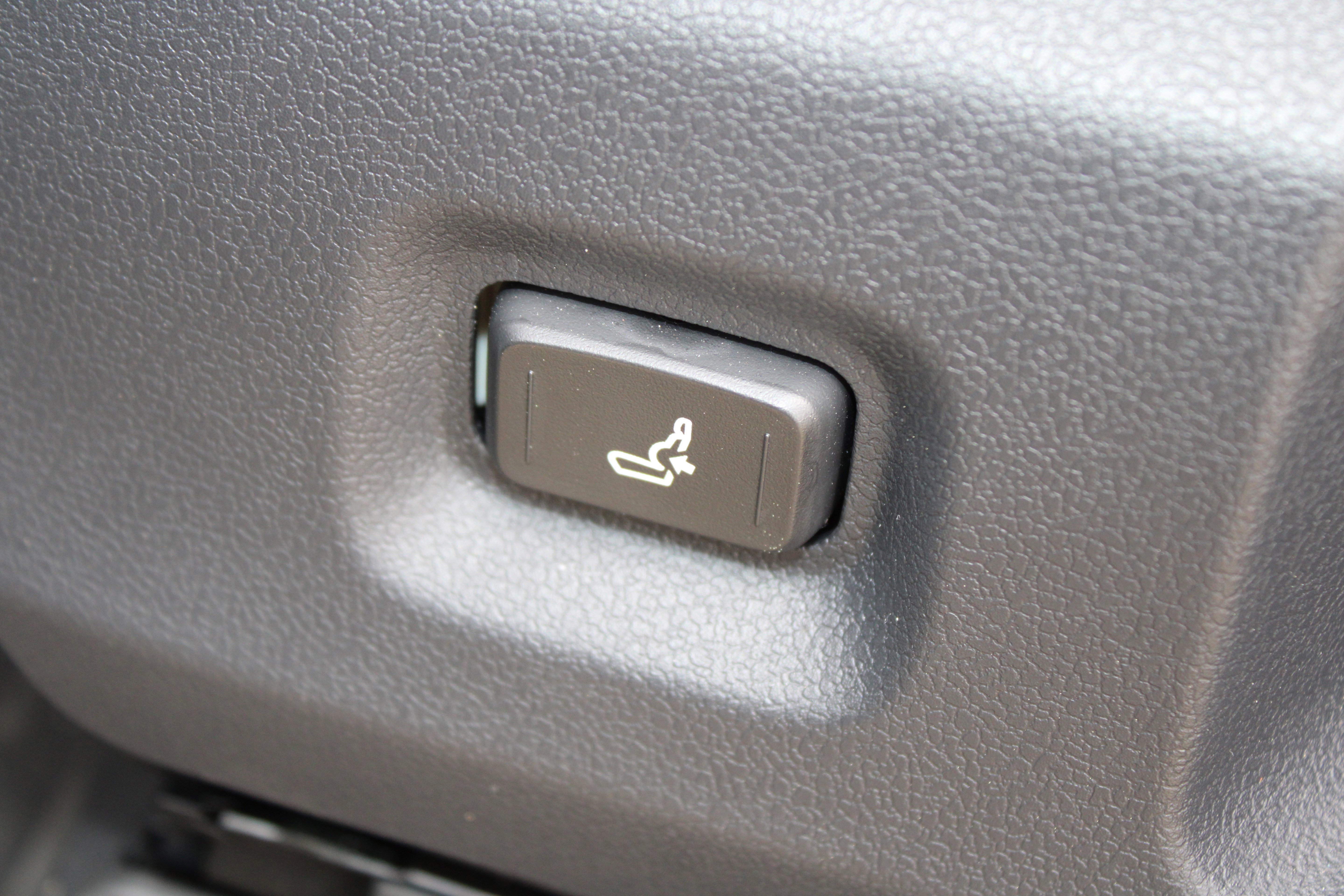 2026 Toyota Tacoma SR5 - Photo 19