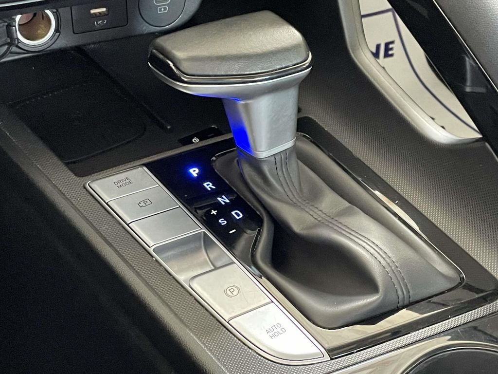 Certified Used 2025 White Hyundai SEL Convenience image 30