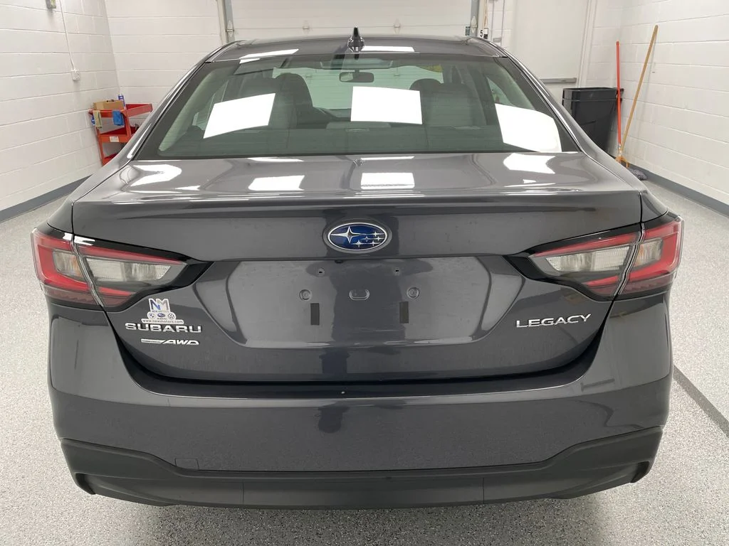 Used 2025 Gray Metallic Subaru Premium image 10
