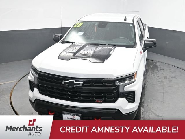 Used 2025 White Chevrolet LT Trail Boss image 22