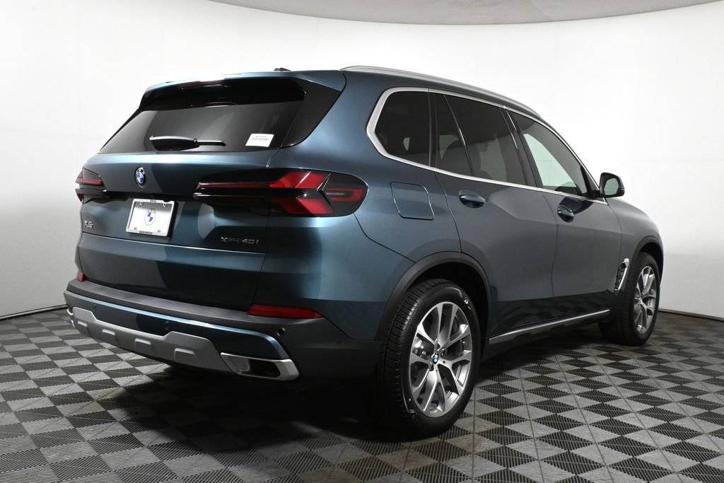 Used 2026 Blue BMW xDrive40i image 7